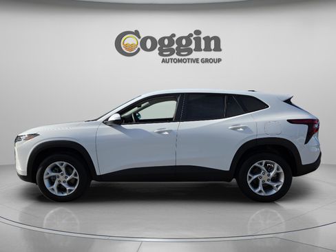 New 2026 Chevrolet Trax LS w/ LS Convenience Package image 3