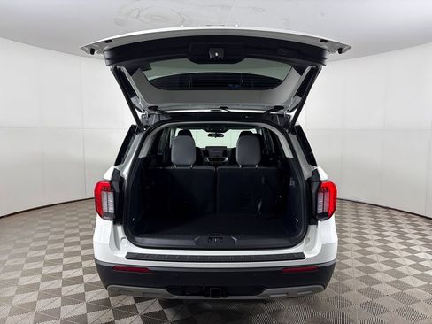 New 2026 Ford Explorer Active w/ Active Comfort Package RWD image 24