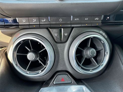 Used 2016 Chevrolet Camaro LT w/ Technology Package image 16