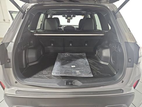 Used 2025 Subaru Forester Limited AWD/4WD image 25