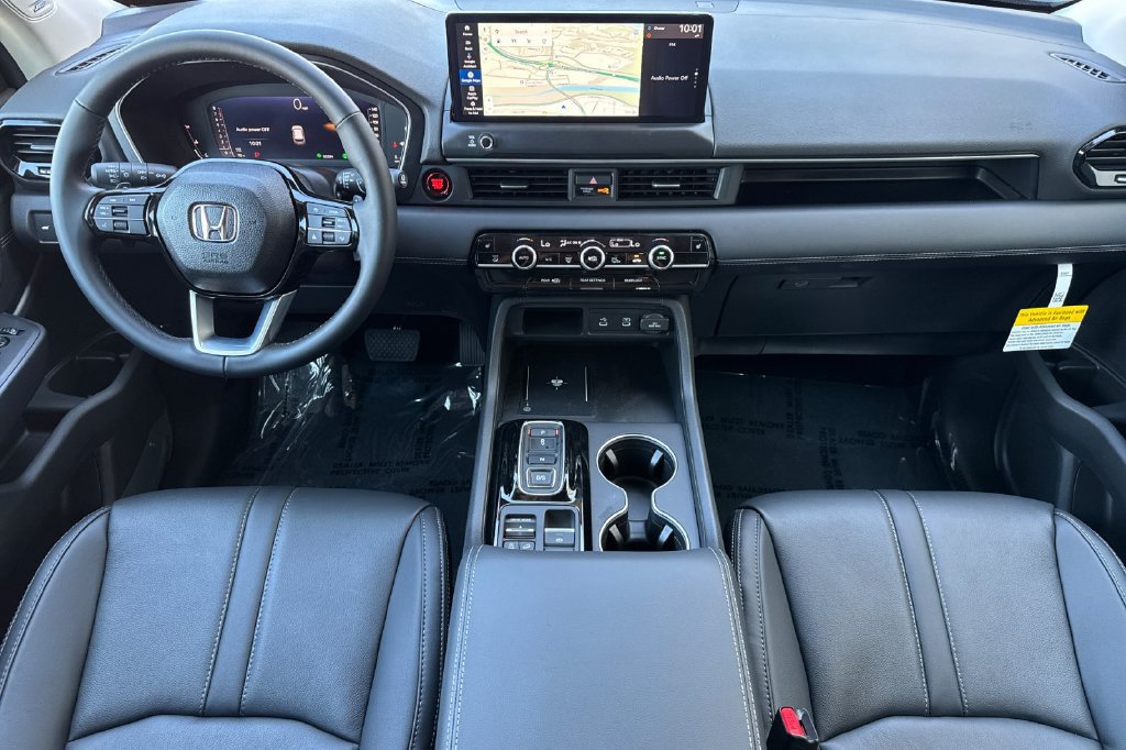 New 2026 Honda Pilot Touring image 5