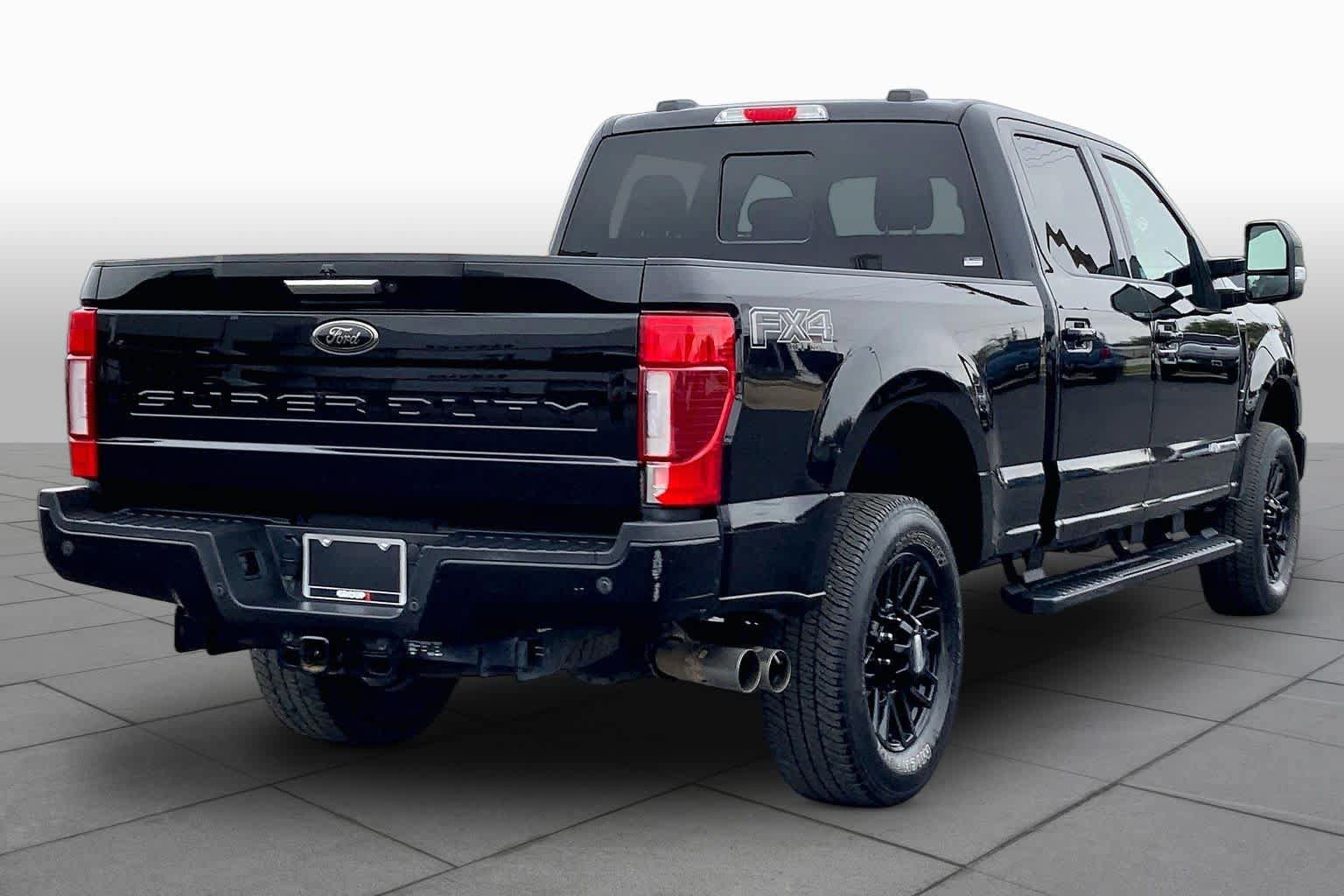 Used 2022 Ford F250 Lariat w/ Black Appearance Package AWD/4WD image 13