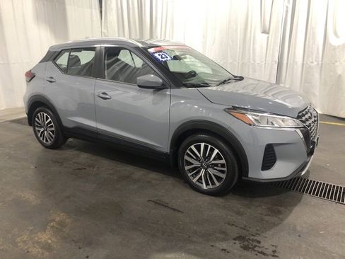 Certified 2023 Nissan Kicks SV image 2