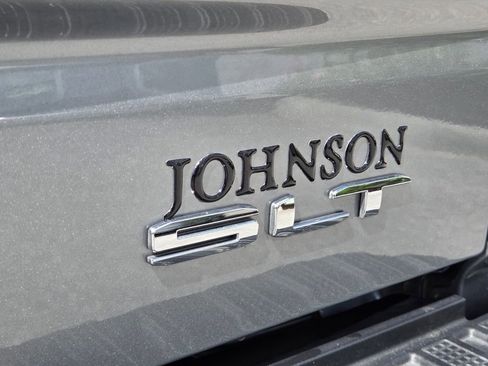 Used 2026 GMC Sierra 1500 SLT AWD/4WD image 17