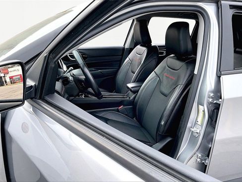 Used 2022 Jeep Compass Trailhawk w/ Trailhawk Convenience Group image 25