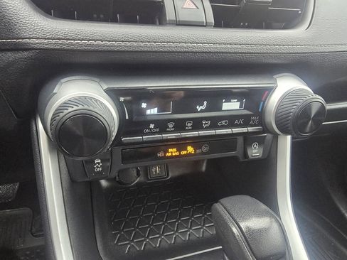 Certified 2023 Toyota RAV4 LE image 22