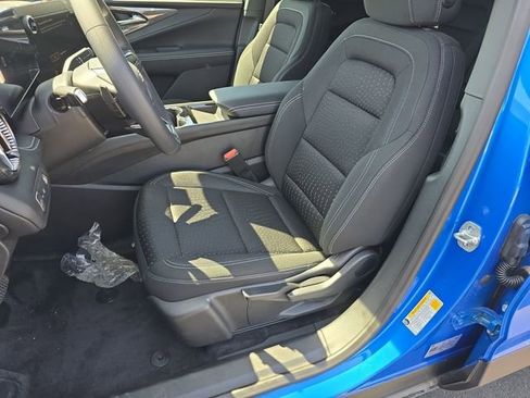 New 2025 Chevrolet Blazer EV LT image 18