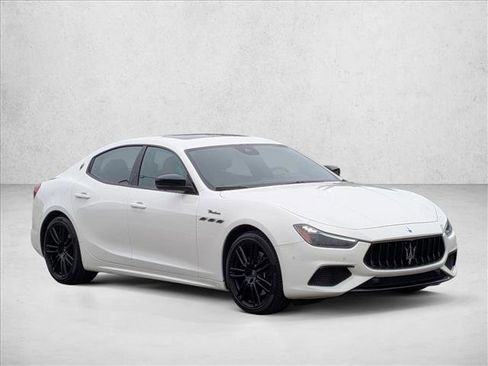 Used 2023 Maserati Ghibli Modena Q4 image 3