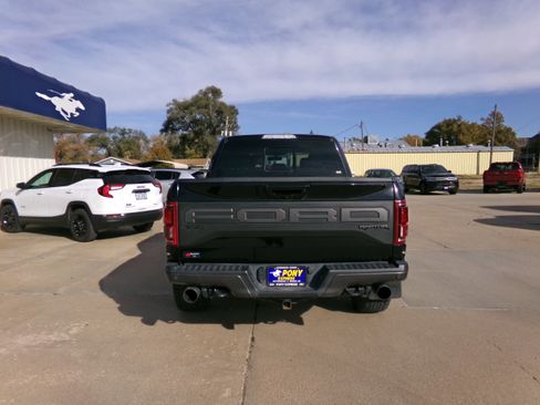 Used 2019 Ford F150 Raptor w/ Equipment Group 802A Luxury image 4