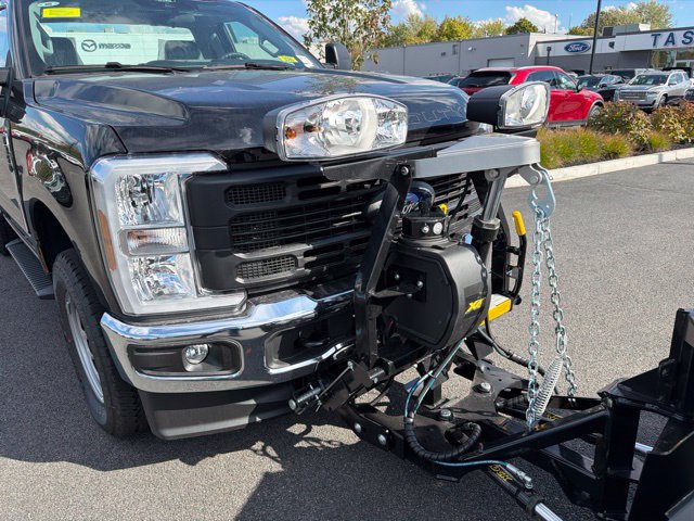New 2026 Ford F350 XL w/ FX4 Off-Road Package AWD/4WD image 3