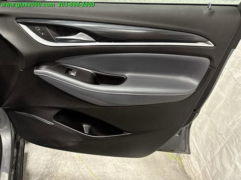 Used 2019 Buick Enclave Essence image 26