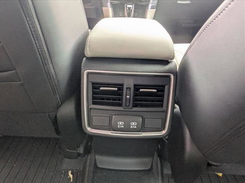 Used 2024 Subaru Forester Limited AWD/4WD image 13