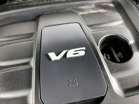 Used 2019 Jeep Grand Cherokee Limited AWD/4WD image 32