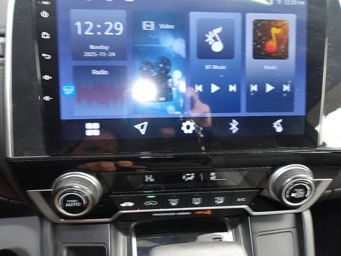 Used 2019 Honda CR-V LX image 19