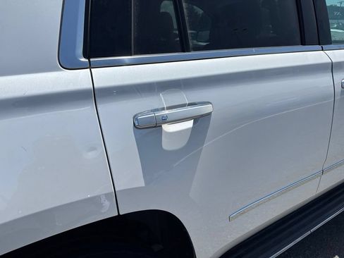 Used 2018 GMC Yukon Denali w/ Open Road Package AWD/4WD image 8