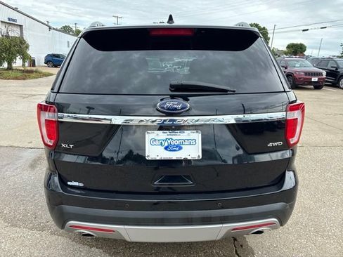 Used 2017 Ford Explorer XLT AWD/4WD image 6