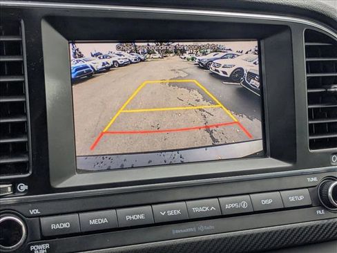 Used 2017 Hyundai Elantra Sport image 13