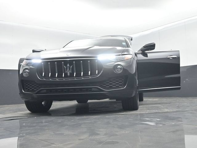 Used 2023 Maserati Levante GT AWD/4WD image 71