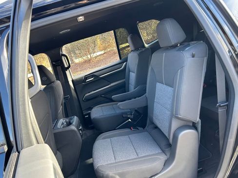 New 2026 GMC Acadia Elevation FWD image 37