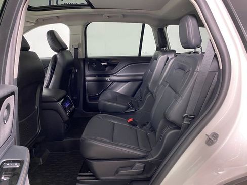 Used 2025 Lincoln Aviator Reserve w/ Illumination Package AWD/4WD image 13