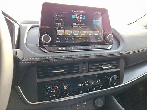 New 2025 Nissan Rogue SV image 10