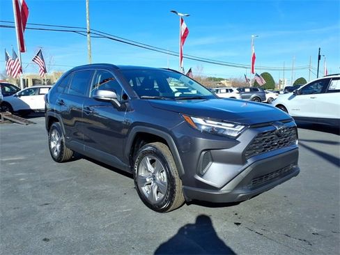 Used 2025 Toyota RAV4 XLE image 1