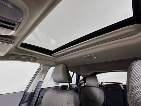 Used 2024 Subaru Crosstrek 2.0i Premium image 21