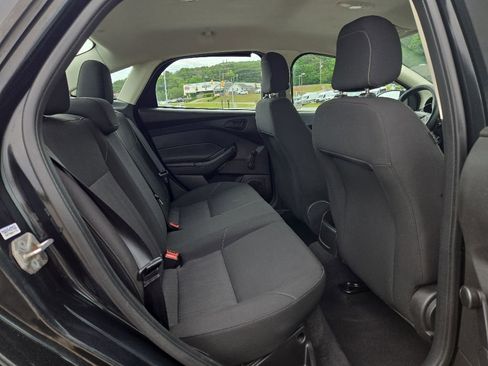 Used 2015 Ford Focus S FWD image 19