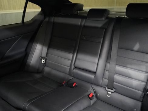 Used 2022 Lexus IS 350 F Sport AWD/4WD image 36