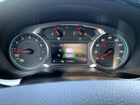 Used 2023 Chevrolet Traverse LT w/ LT Premium Package AWD/4WD image 16