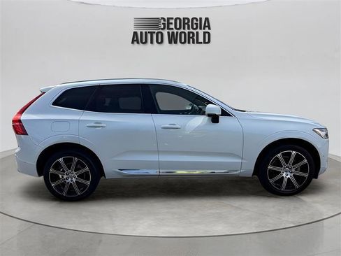 Used 2019 Volvo XC60 T5 Inscription w/ Protection Package FWD image 12