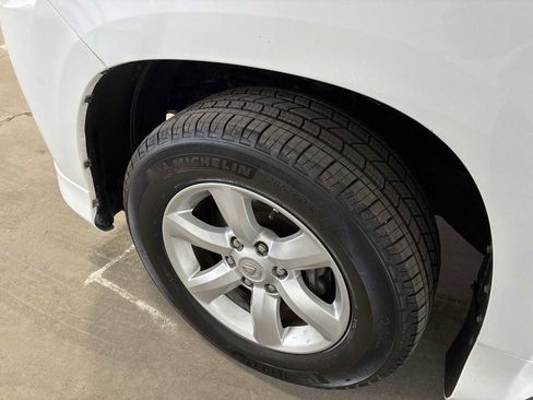 Used 2017 Lexus GX 460 w/ Navigation Package image 19