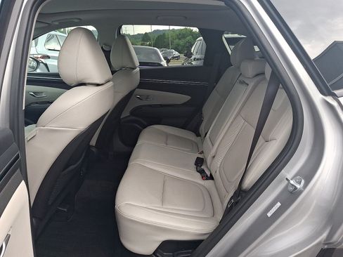 Certified 2023 Hyundai Tucson Limited AWD/4WD image 11