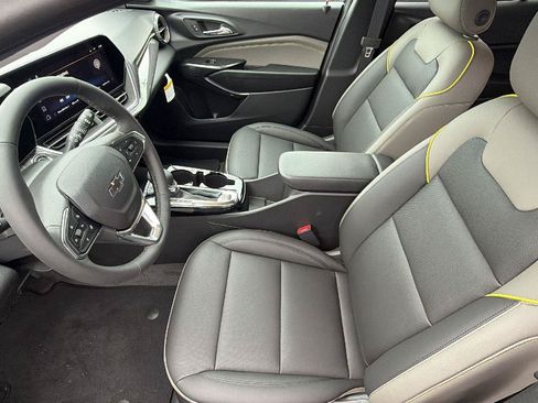 New 2026 Chevrolet Trax ACTIV w/ Driver Confidence Package FWD image 16