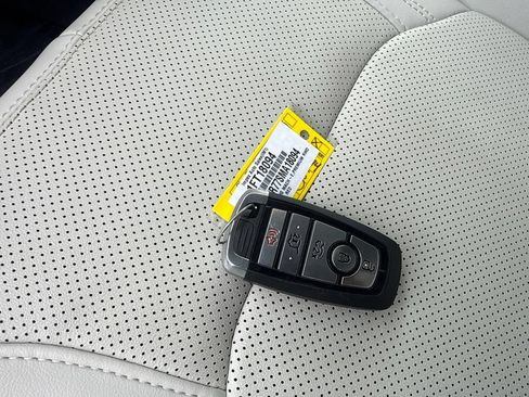 Used 2025 Ford Mustang Mach-E Premium RWD image 30