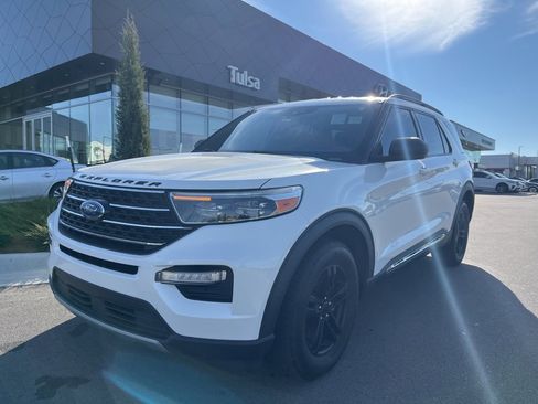 Used 2020 Ford Explorer XLT w/ Equipment Group 202A image 1