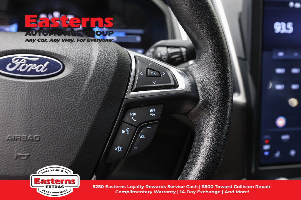 Used 2023 Ford Edge SEL AWD/4WD image 16