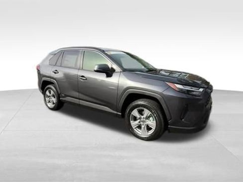 New 2025 Toyota RAV4 XLE image 9