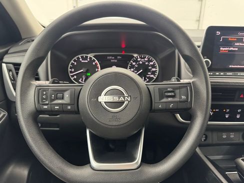 Used 2024 Nissan Rogue S image 16