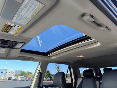 Certified 2021 Toyota 4Runner SR5 Premium w/ Moonroof Package AWD/4WD image 36