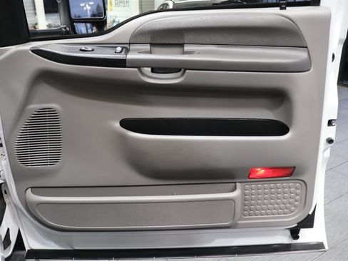 Used 2000 Ford F350 XLT image 63