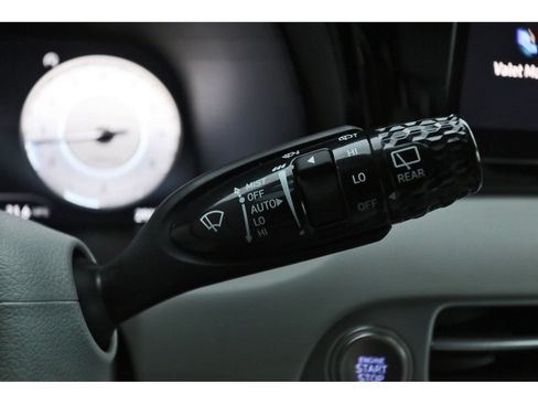 Certified 2025 Hyundai Palisade Calligraphy FWD image 21