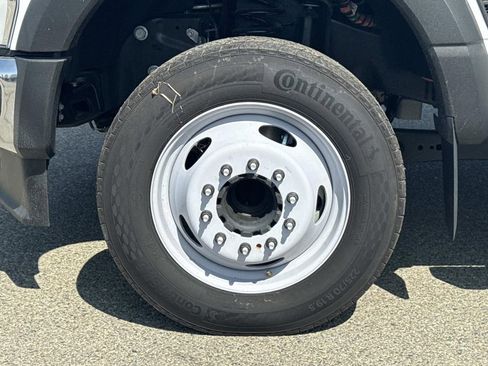 New 2025 Ford F550 2WD Regular Cab Super Duty image 29
