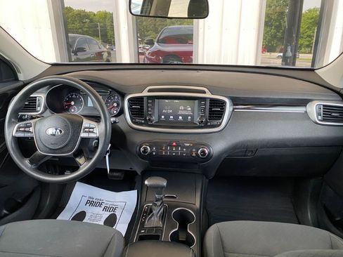 Used 2019 Kia Sorento L FWD image 21
