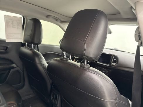 Used 2018 Jeep Compass Limited w/ Navigation Group image 11