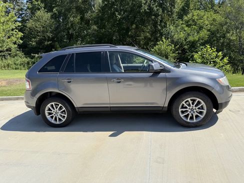 Used 2009 Ford Edge SEL image 2