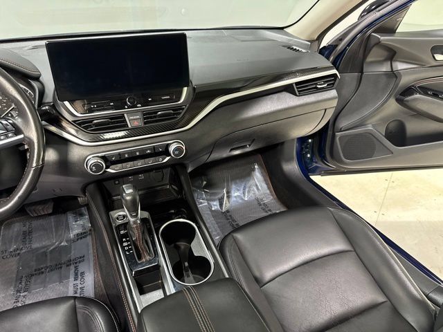 Used 2023 Nissan Altima 2.5 SR w/ SR Premium Package FWD image 22