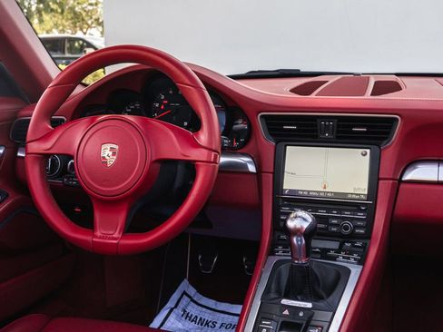 Used 2015 Porsche 911 Carrera image 20