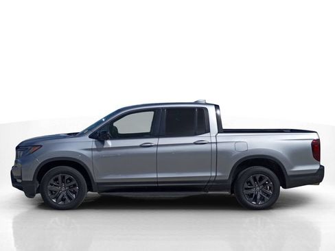 Used 2021 Honda Ridgeline Sport image 9