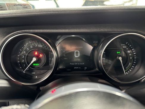 Used 2023 Jeep Wrangler Unlimited Sahara w/ Cold Weather Group AWD/4WD image 19